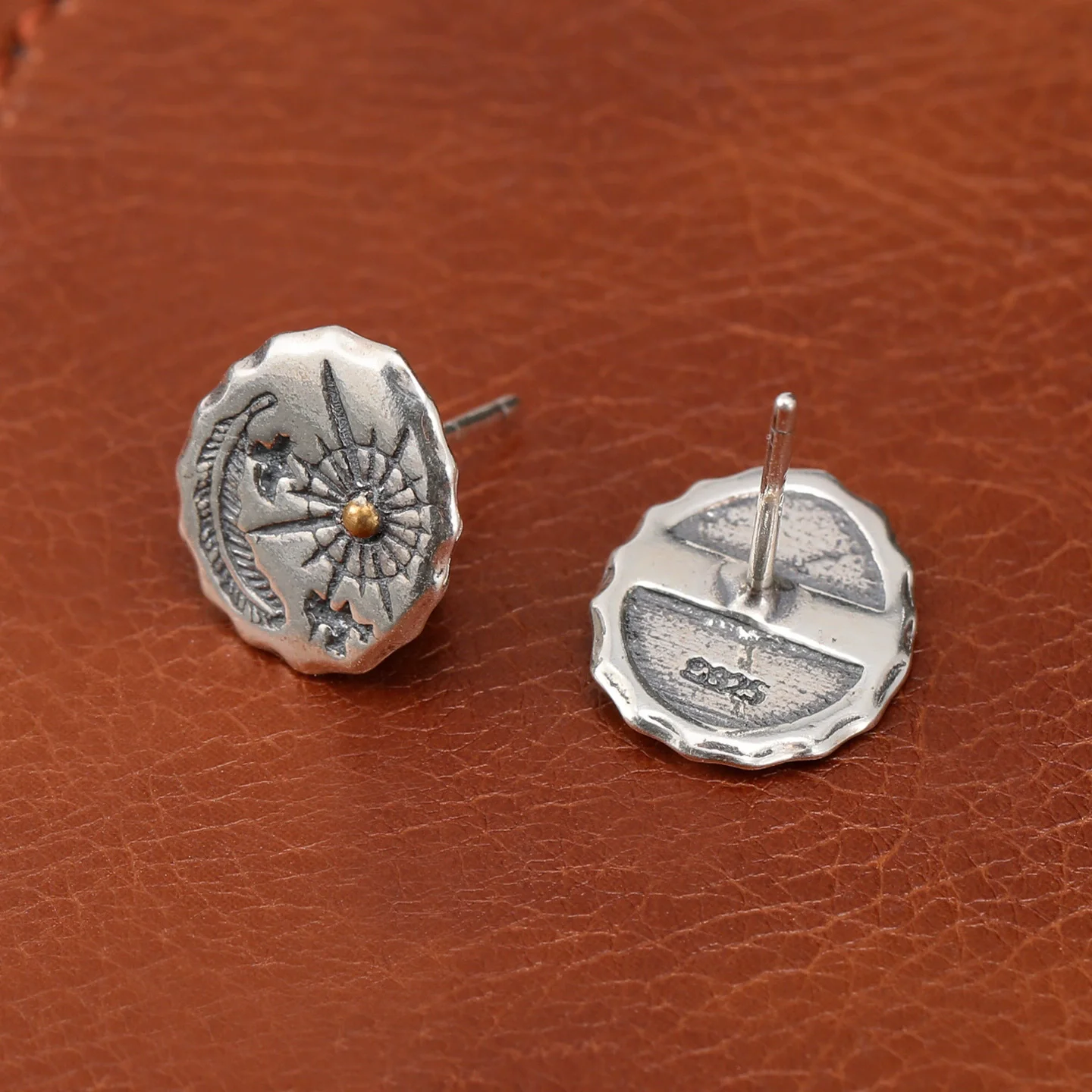 

Модные и персонализированные серебряные серьги из чистого серебра 925 пробы в индийском стиле с летающим орлом и нейтральным и нишевым дизайном серебряной иглы