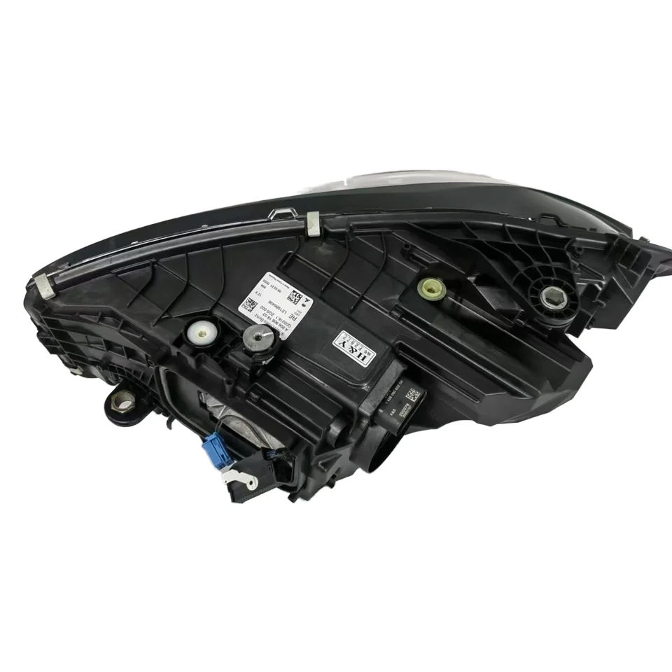 ไฟหน้า LED แท้รุ่น C-Class ปี 2022 แบบ Matrix Digital Scanning สำหรับ C300 W206 ไฟแท้