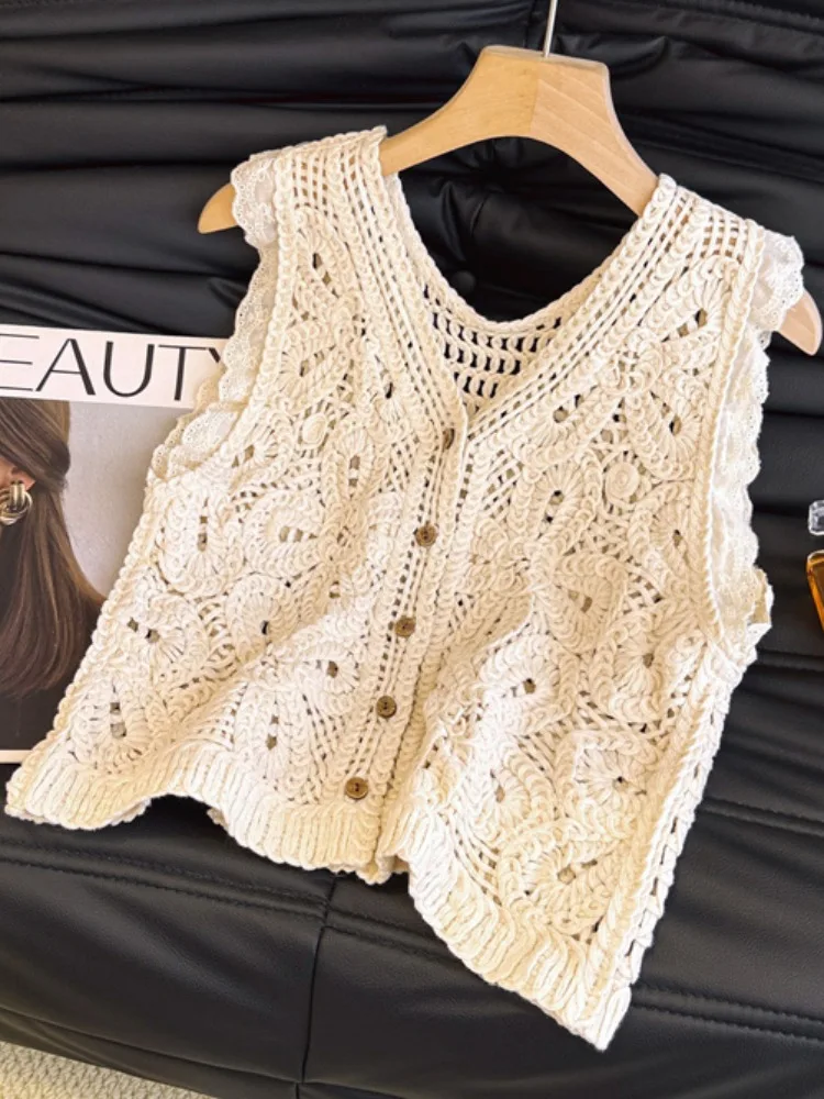 

Korean Sle V-Ne Hollow out Knitted Vest Women's Summer Outerwear ort Svel Top Button Design Casual Commute Faion