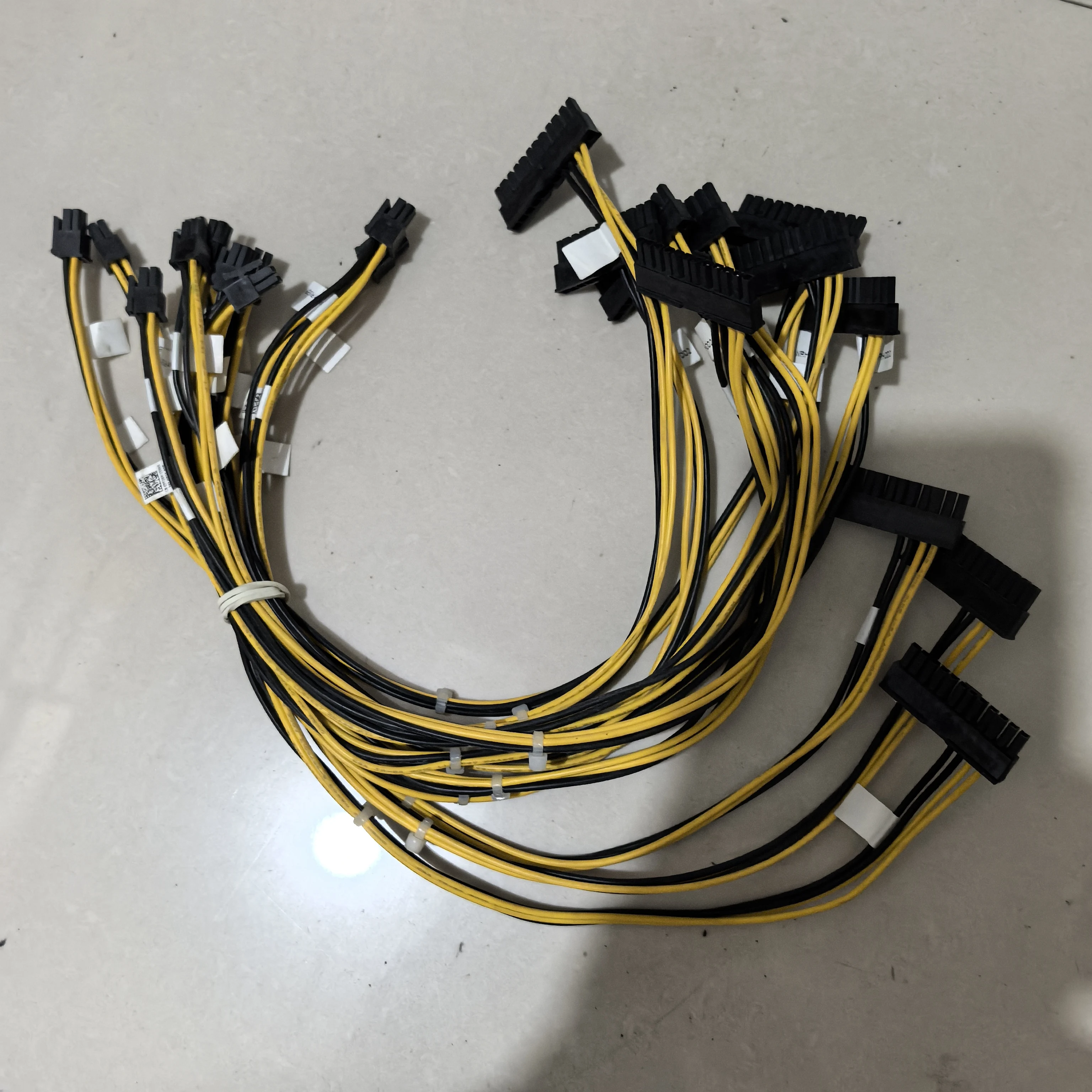 

Новый для сервера PowerEdge CBL PWR GPGPU 2 ZEI YF26H