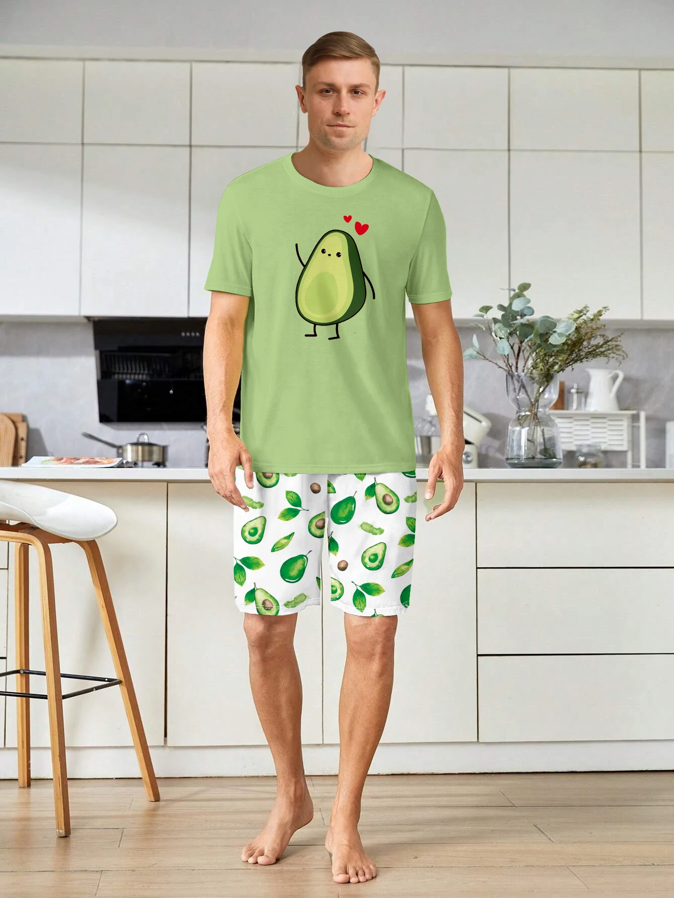 Men\'s casual pajamas home clothing fashionable style avocado series short sleeved shorts two-piece set for parent-child wear