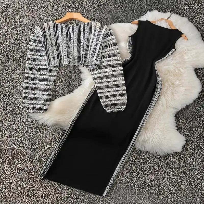 

Комплект из 2 предметов: повседневное хлопковое платье-футболка в мультяшном стиле для студентов, весна-осень, французская полоска, новинка, нишевый, легкий люкс