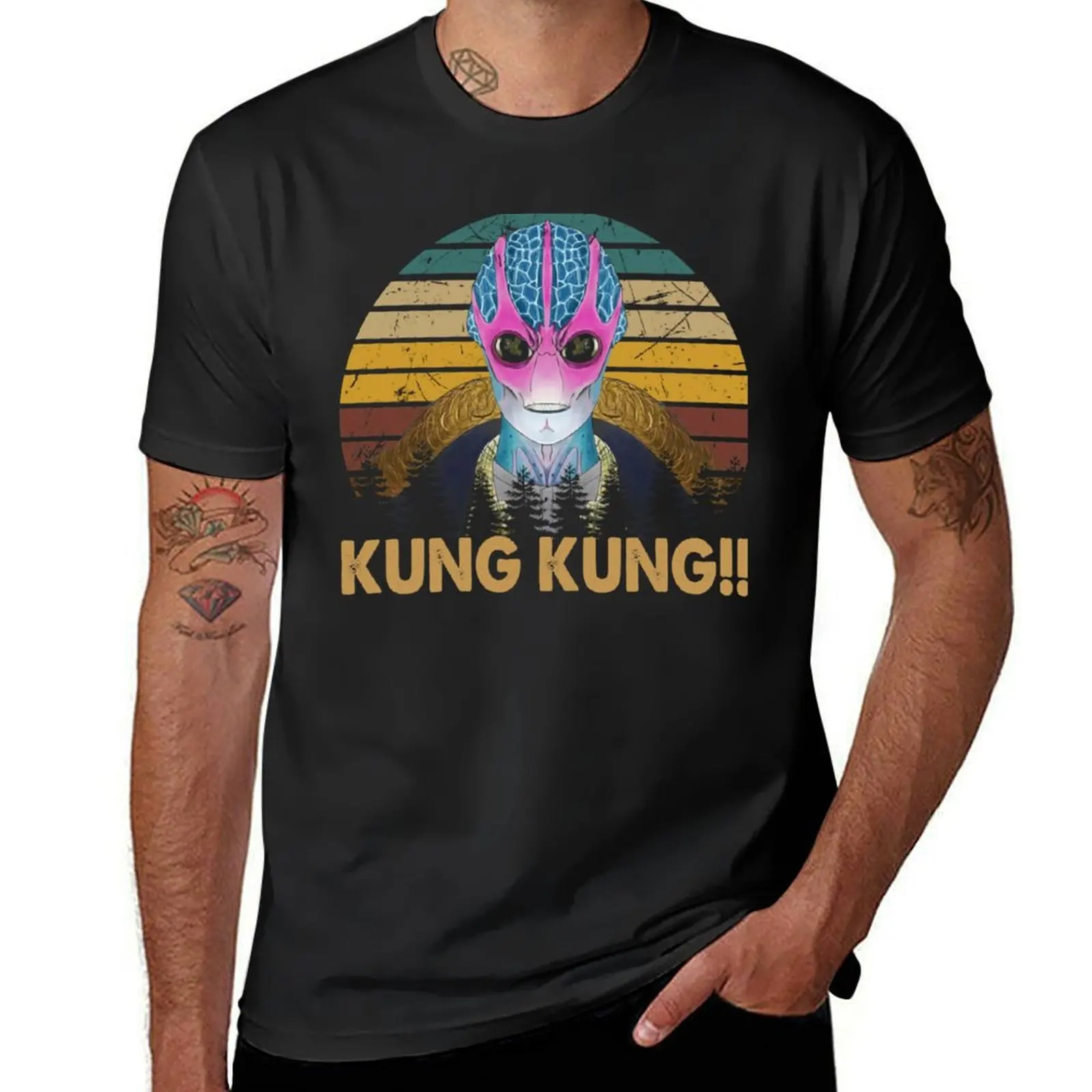 

Vintage Kung Kung!!! Resident Alien Design T-Shirt designer shirts anime t shirts customs summer tops mens graphic t-shirts