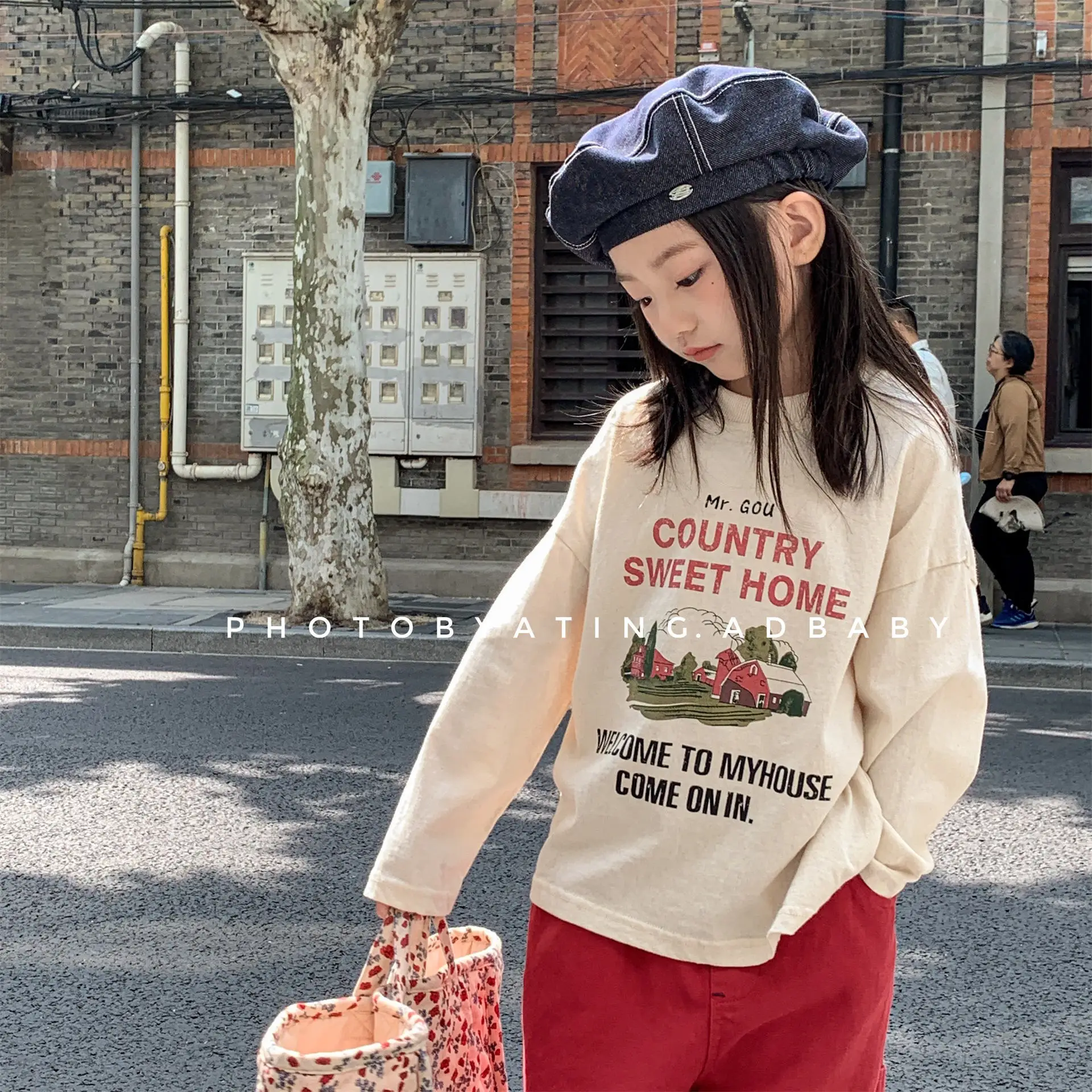 

Осень 2024, новые детские футболки с длинными рукавами, модные топы с буквенным принтом для девочек, хлопковая футболка для маленьких мальчиков, детские повседневные рубашки, одежда