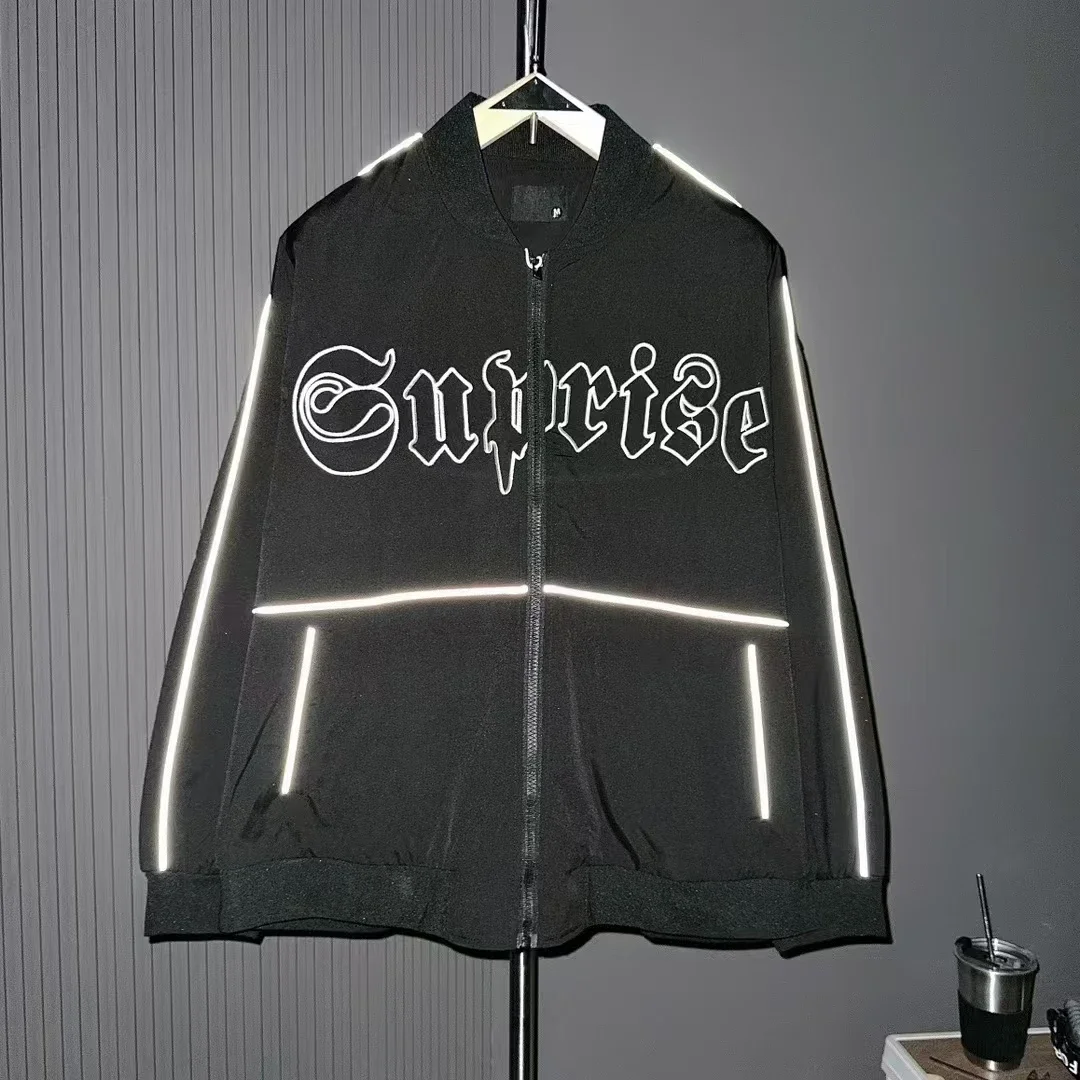 Chaqueta con cremallera y letras bordadas con etiquetas de tejido reflectante para hombre y mujer, chaquetas de piloto informales de calle Vintage de tendencia de alta calidad