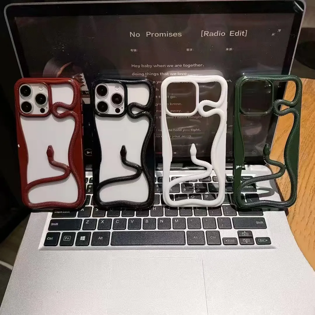 Snake-Shaped Hollow…