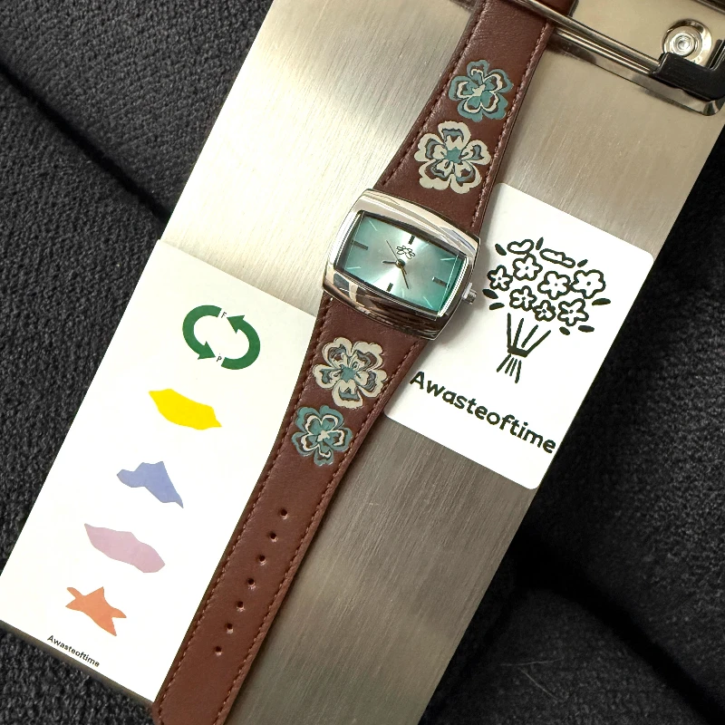 Original Vintage Classic Flower Belt Small Brown Watch Square Niche Quartz Watch Unisex Floral Shape Blue Dial