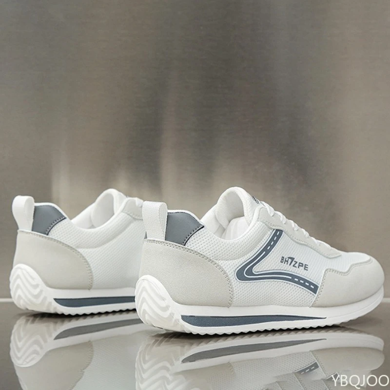 أحذية رياضية رجالية جديدة خفيفة الوزن تسمح بمرور الهواء لربيع وصيف، أحذية رجالية كاجوال بسيطة ومريحة