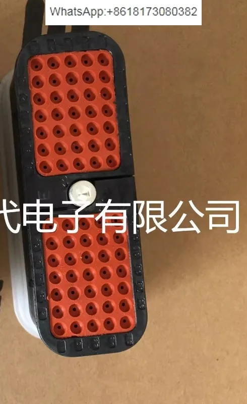 

В наличии: Оригинальный разъем Dechi 70P DRC16-70SAE