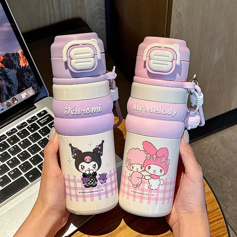 

Kawaii New Sanrio Cold Drink Cup Melody Kuromi Straw Cup Hit Product Новый продукт Sus Большая емкость на открытом воздухе Портативные милые подарки