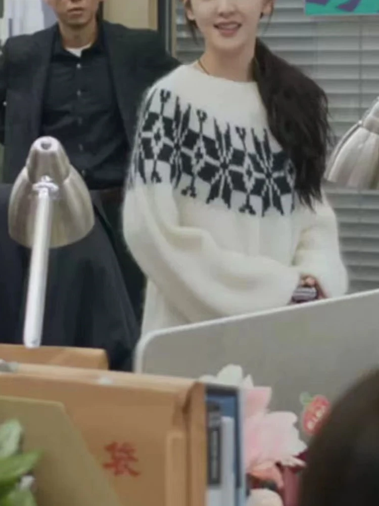 Maglione lavorato a maglia da donna retrò pigro Sle Morbido e accogliente rotondo Ne Lantern Sve Color Blo Autunno Inverno Versatile Nuovo arrivo