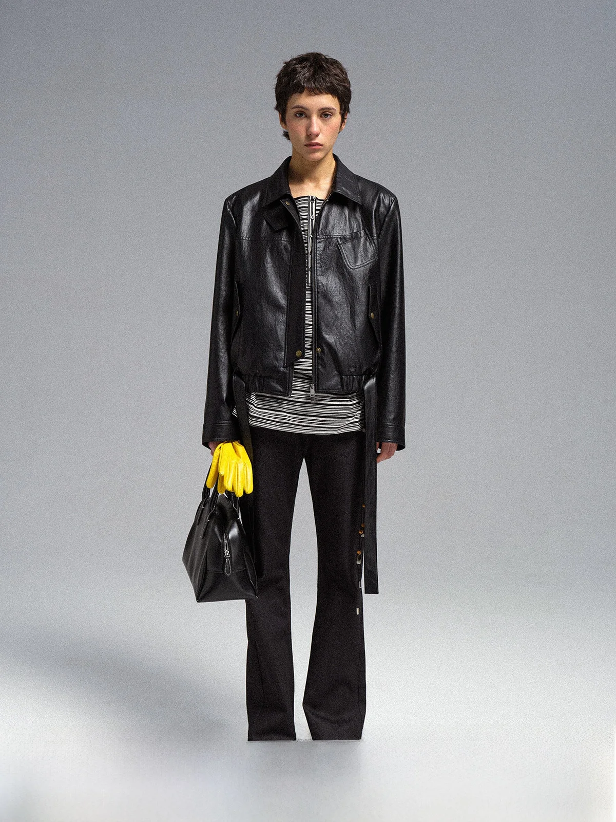 

Neutral Sle ort Leather Jaet with Turn-Down Collar And Wide oulders Flowersays Purple ain Locust Contriuction Outer...