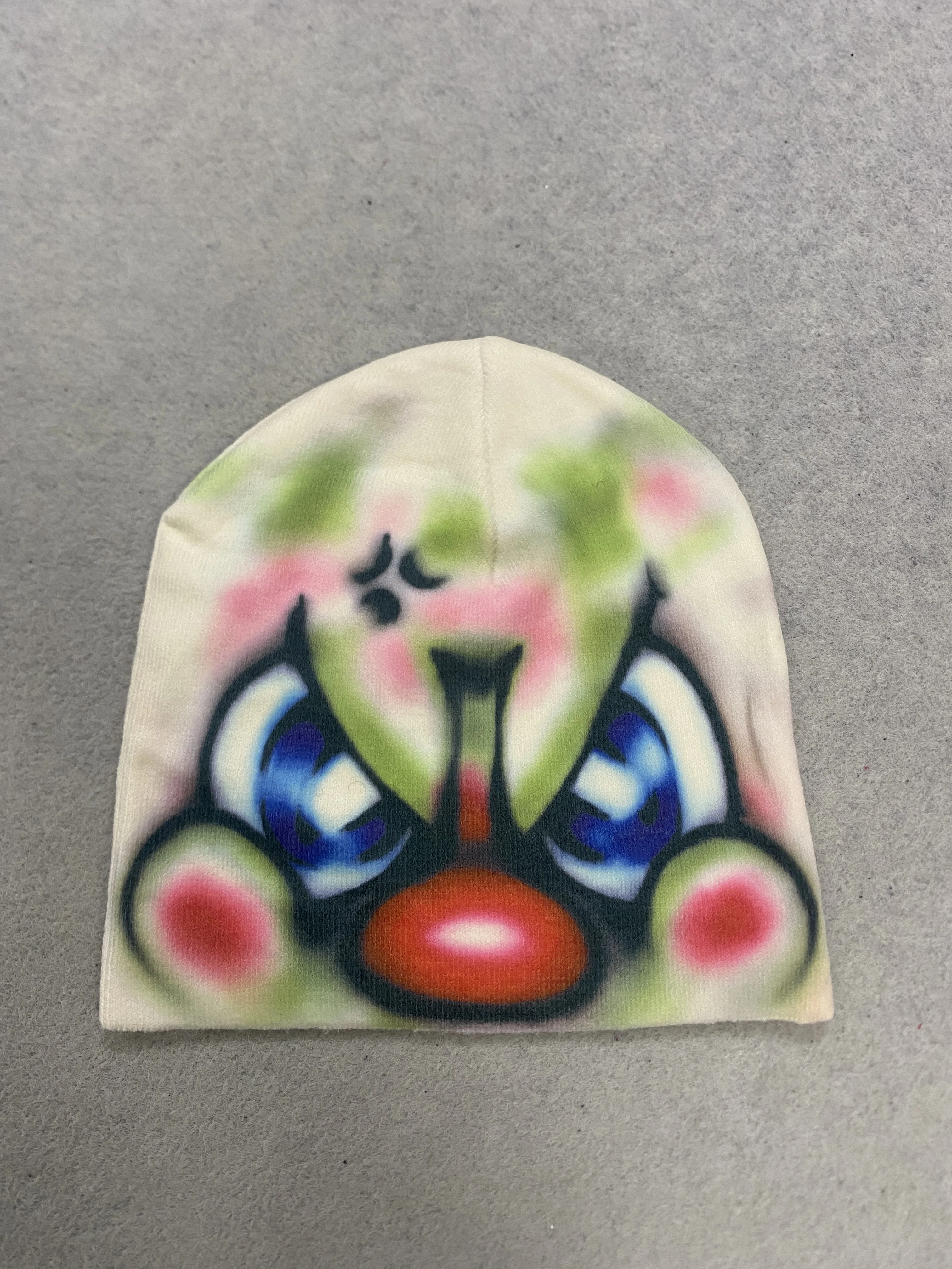 Graffiti Cartoon Clown Face Print Off White Knit Beanie Street Personality Pullover Hat