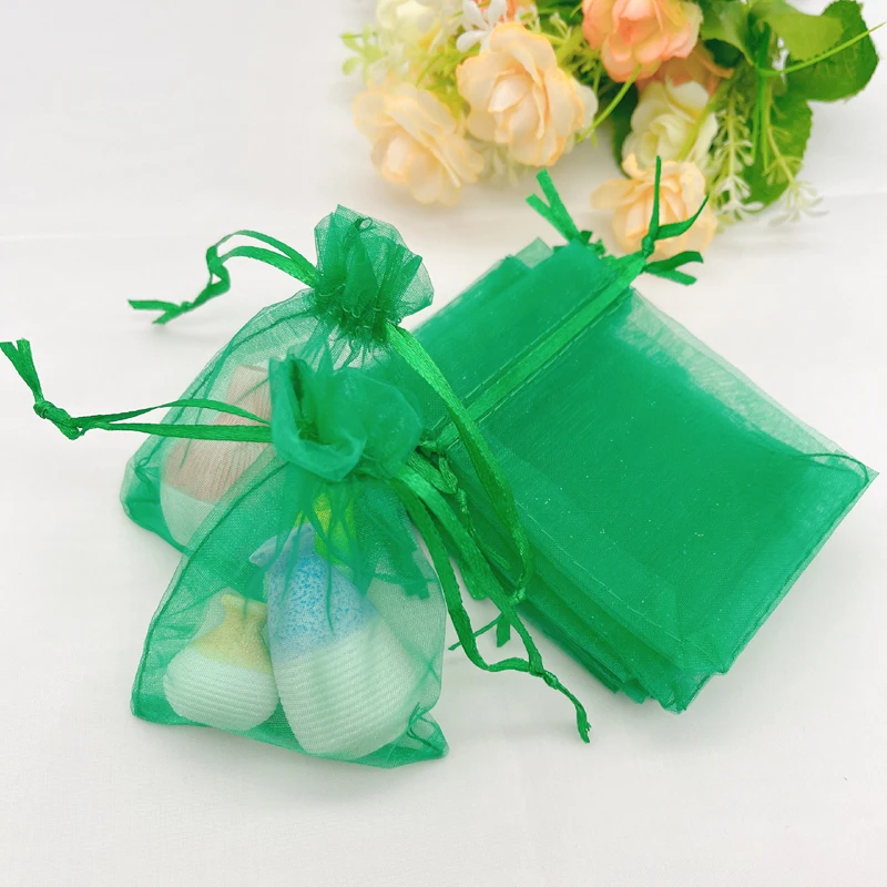 Organza Natal Gift Bags, Drawstring Embalagem Bolsa para Favores Do Casamento, Saquinho De Armazenamento De Doces, Fontes Do Partido, Grama Verde, 100Pcs