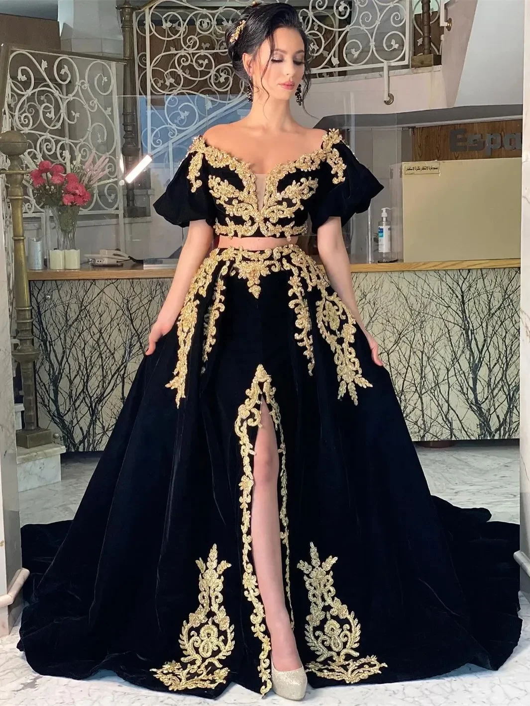 Robe de Soirée en Velours Classique, Tenue de Bal à Col en V, Manches Courtes, Dentelle Dorée, Paillettes, Longue, Arabe-Musulmane, Formelle