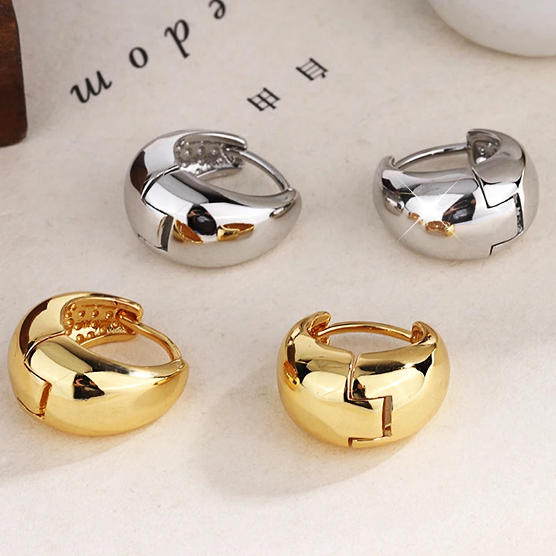 

France Exquisite Design Plating 14k Real Gold Earrings Smooth Thin Temperament Charm For Lady Anniversary Buckle Earring Pendant
