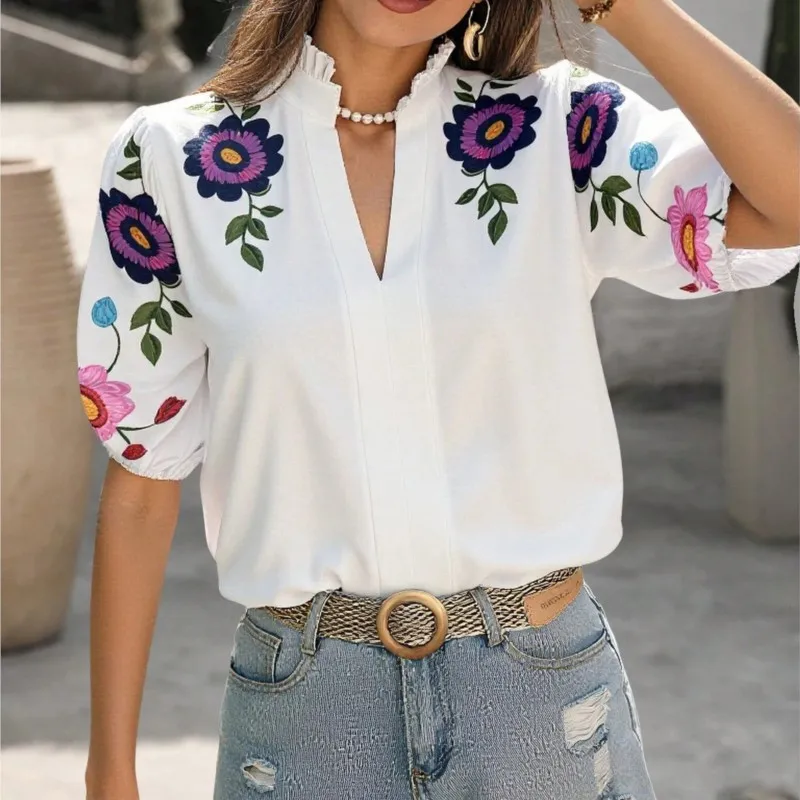 

2025 Fashion casual women's white pullover office women's cotton V-neck bubble sleeves embroidered flower elegant shirt top