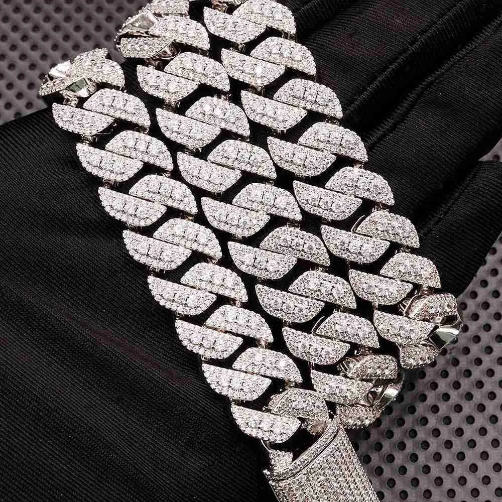 

Selling Necklaces in Europe and America13mm Cross Border Manufacturers in Europe and America Silver Inlaid Mosan Diamond