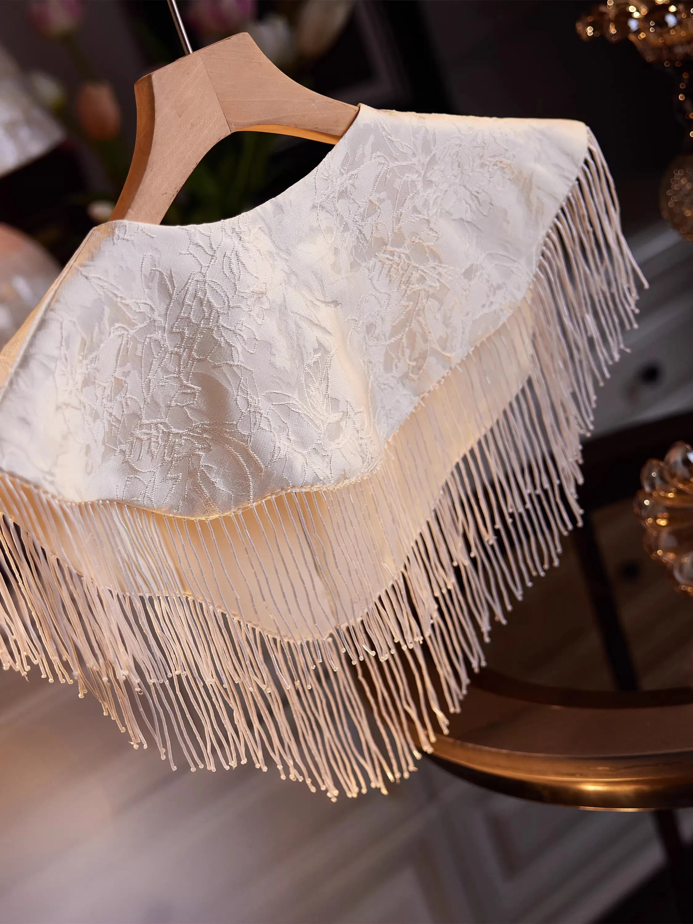 Women's Spring Autumn Vintage Embroidery Beaded Champagne Pashmina Female Luxury Shawl Cloak Winter Cape Collar R3356