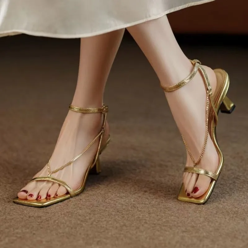 New Summer Fashion Square Toe Women's Sandals Luxurious Metal Chain Designer Sandals 2026 Comfortable Evening Women's High Heels