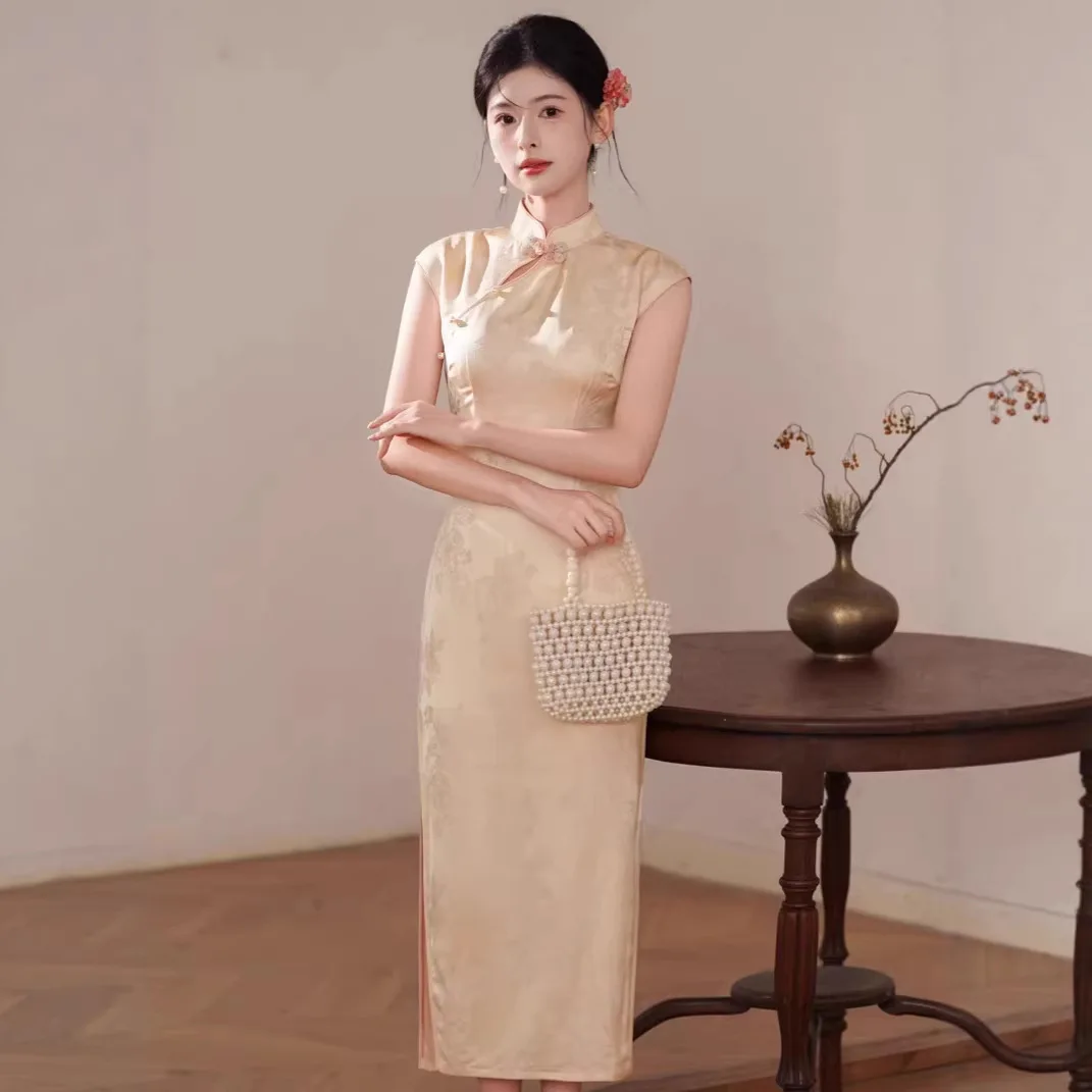 yourqipao-summer-beige-pink-sleeveless-low-slit-slim-fit-cheongsam-elegant-chinese-style-evening-dress-long-qipao-for-women