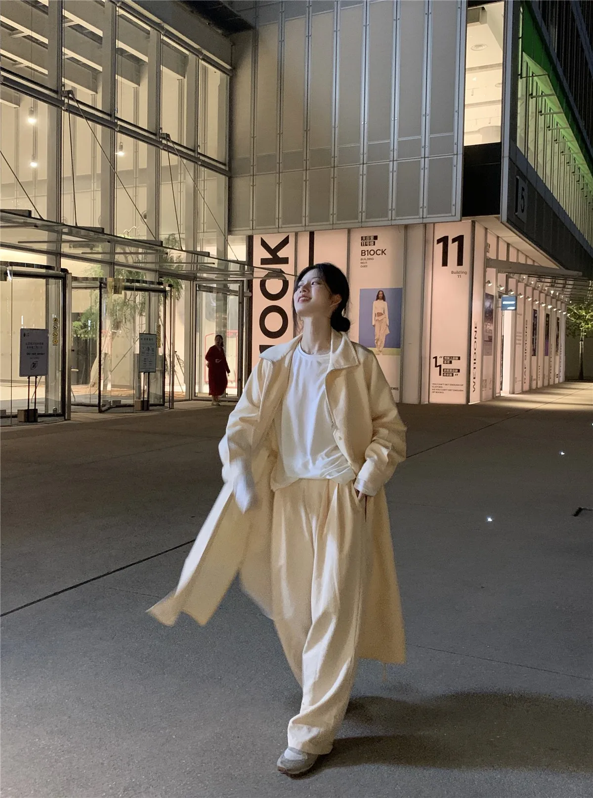 LXLILIUM 和風ソフト生地快適な形状のロングパンツアプリコットカラー若々しい雰囲気のワイドレッグスーツパンツ女性用