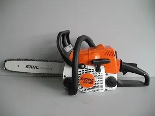 New bestselling wood cutting chain saw 3000W 2 stroke gasoline chainsaw Chinese chainsaw