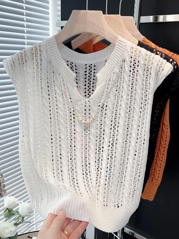 

French Women Black White Sleeveless Pullover Vest Clothing 2025 Summer Orange Hollow Out Knitted Tank Tops Casual Trendy Popular