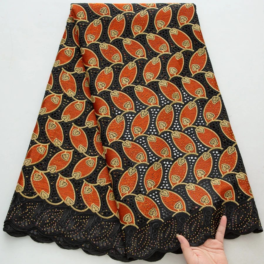 5 Yards afrikanischer Baumwoll-Spitzenstoff mit schwarzer Basis und Terrakotta-Blatt-Muster, nigerianische Schweizer Voilespitze für Hochzeitskleider
