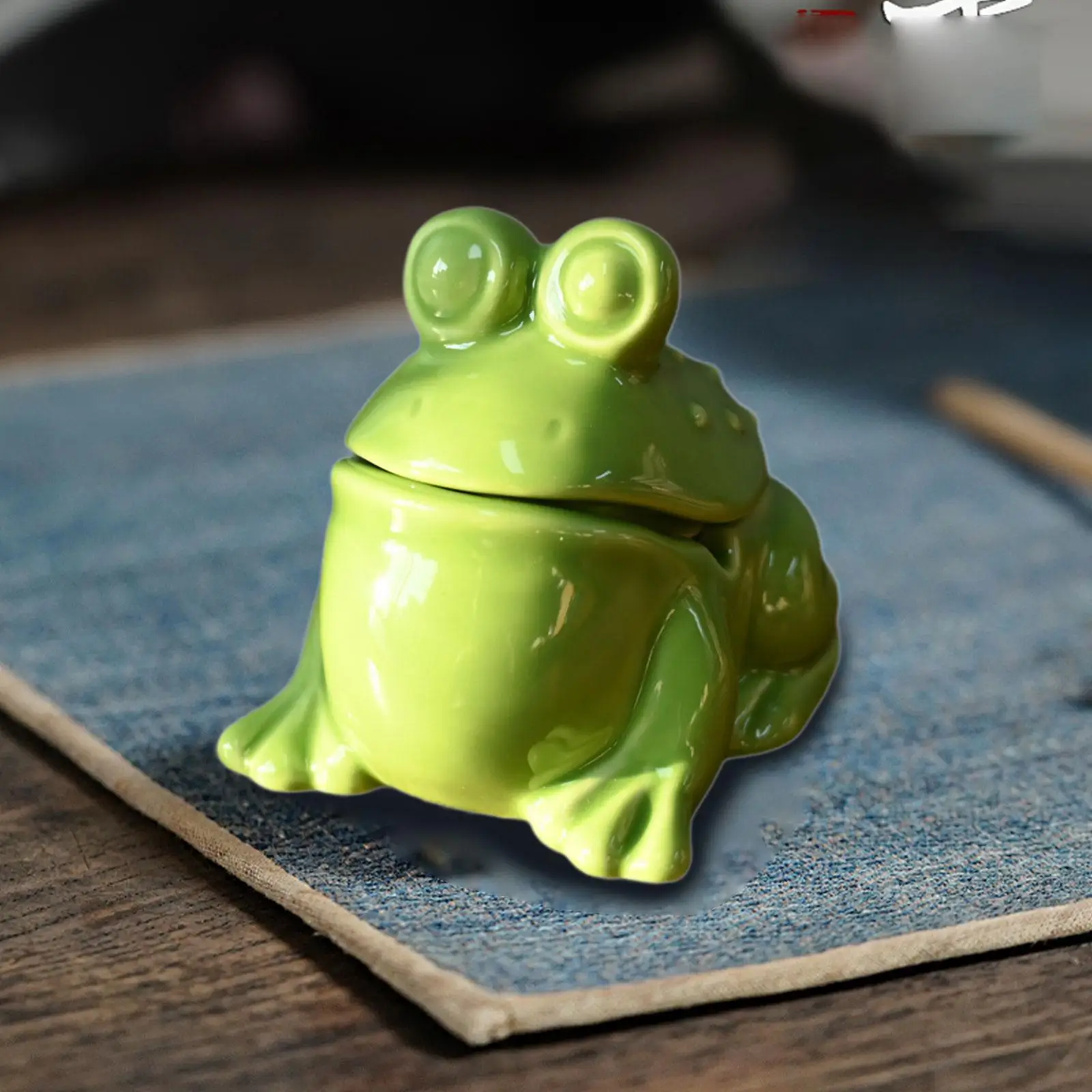 Frog Statue Decorative Figurine Cartoon Ceramic Frog Figurine with Lid for Bookshelf Cabinet Home Decor Shelf Tabletop Ornament