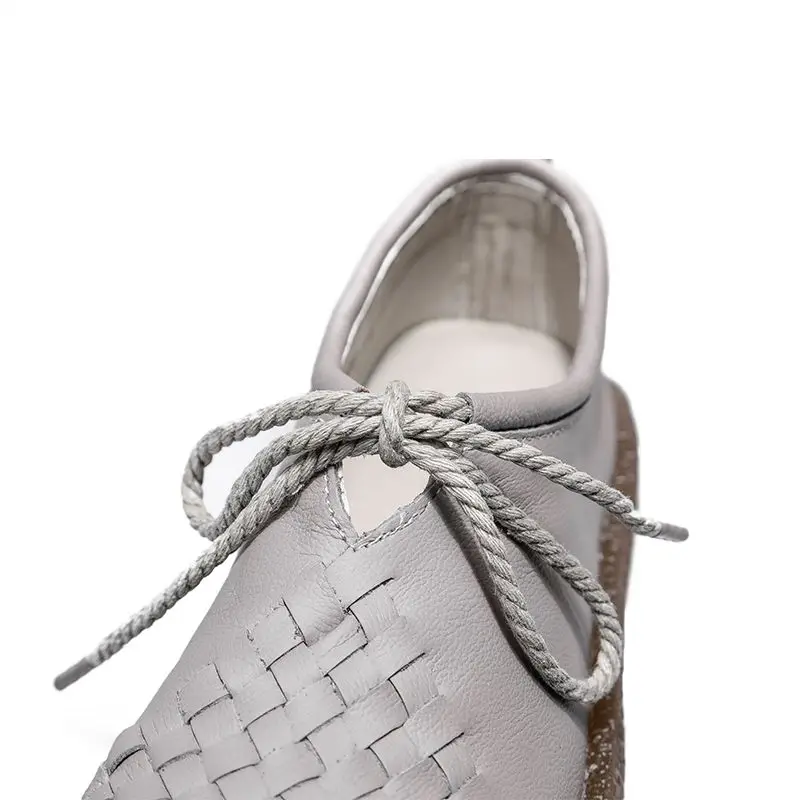 Women Leather Shoes Light Single Shoes Non-slip Mother Comfortable Ladies Weave Handmade Flat Soft Bottomed Footwear