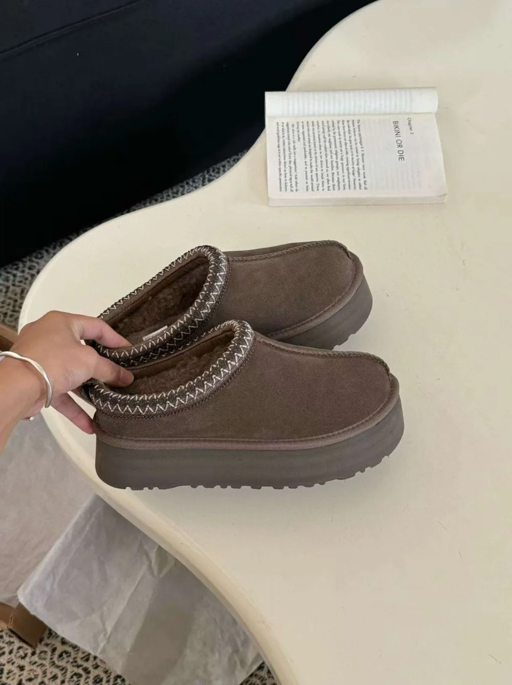 

Wholesale Designer Brand Shoes Non Slip Fashion Winter Cute Fur Platform Snow Boots Slipper for Women