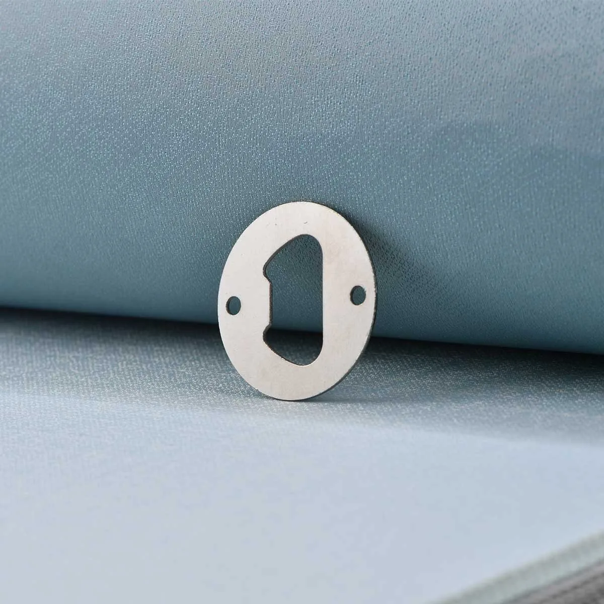 Nickel-plated Beer Bottle Opener Round Screwdriver Opening Fittings Iron Material Diameter 43mm