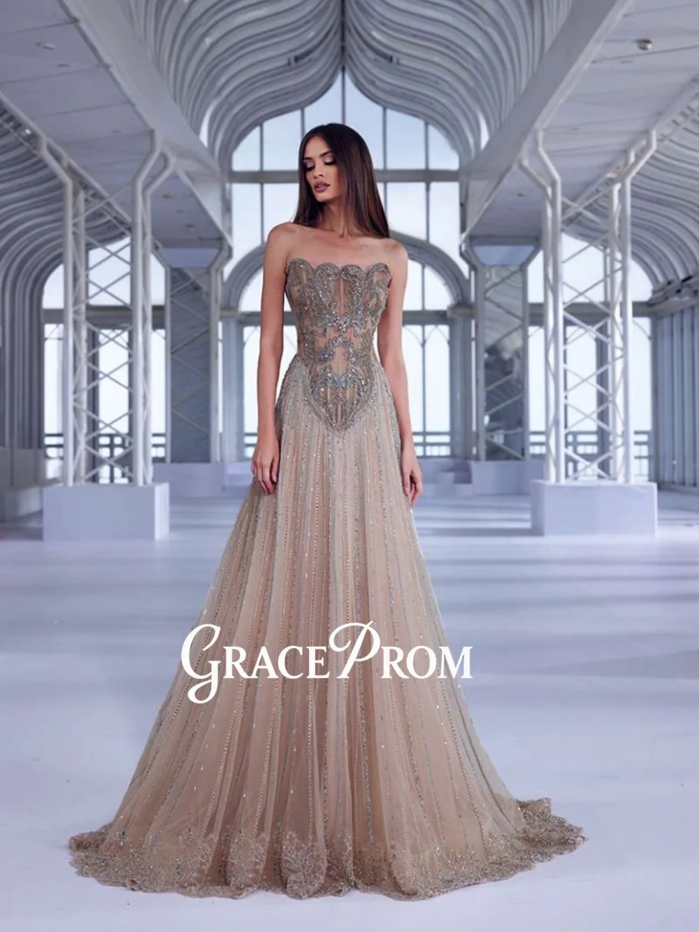 

GraceProm Luxurious Strapless Evening Dress 2026 Exquisite Beaded Carpet Gown Glamorous Princess Floor-Length Party Gown