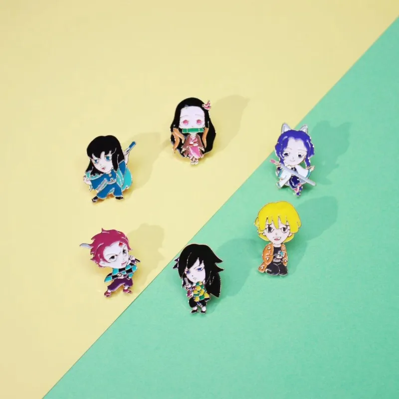 

Demon Slayer Cartoon Broochs Anime Action Figures Kamado Tanjirou Nezuko Hashibira Inosuke Q Figurals Clothings Decoration Gifts