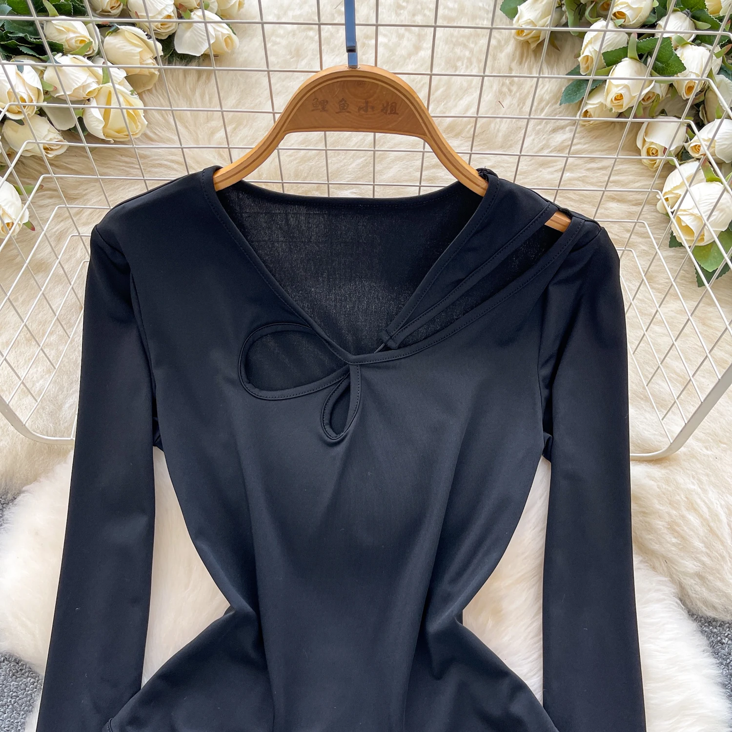 ملابس داخلية عتيقة بأكمام طويلة مفرغة مثيرة للخريف والشتاء ملابس نسائية عصرية رائعة