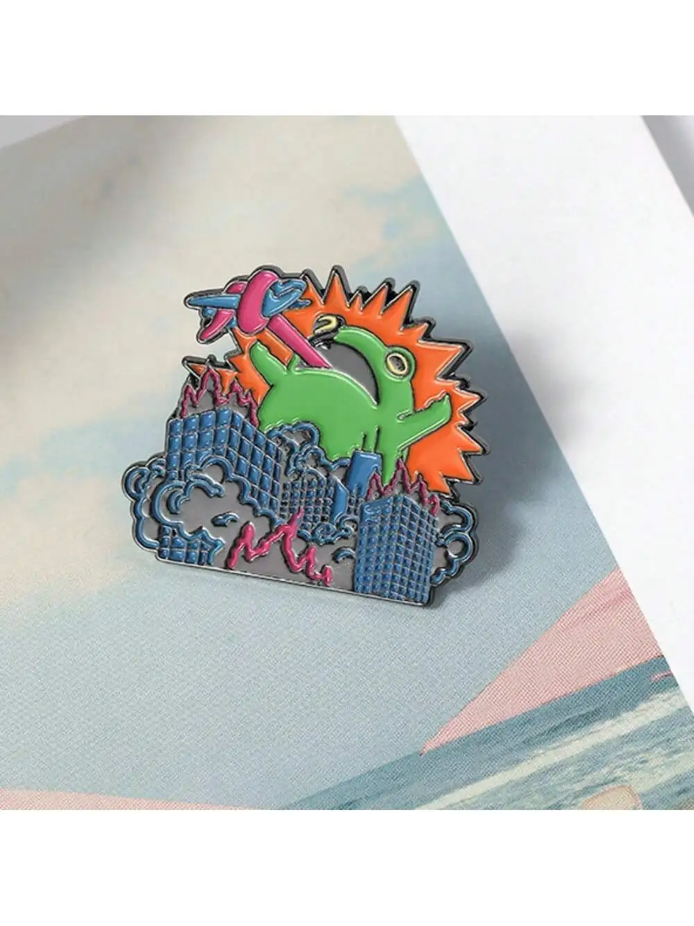 Eye-Catching Frog Monster Brooch - Perfect for City Badges and Fashionable Accessories