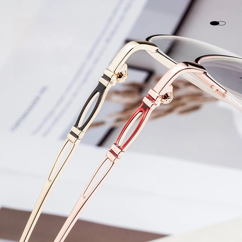 OLLYMURS موضة خفيفة عالية الجودة سبيكة نصف إطار نظارات النساء الرجعية وجه صغير النظارات الطبية البصرية الإطار