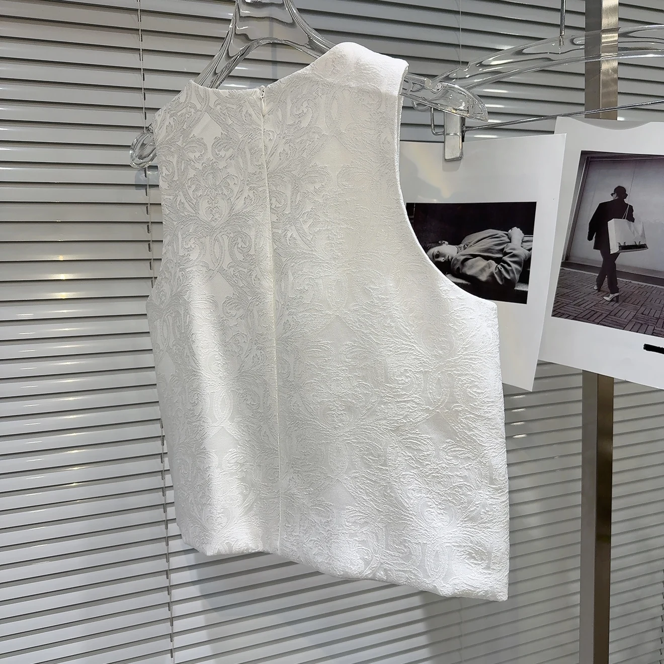 Faionable été 2025 broderie florale Satin gilet et jupe ensemble femmes ort Sve rond Ne deux pièces costume français Sle