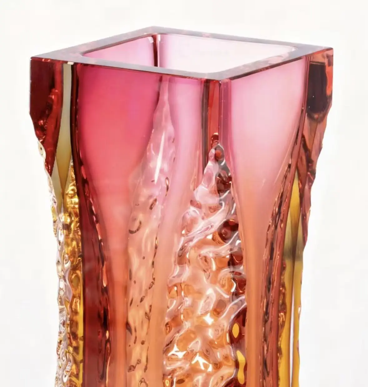 Pure Handcrafted Artistic Crystal glassware Vase Ornaments