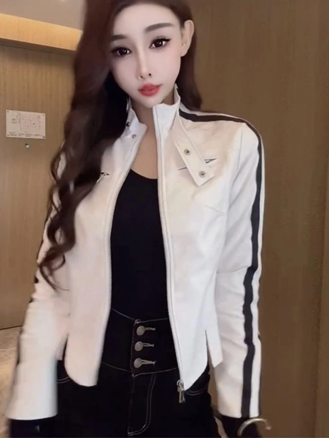 Casual Style Short Coat for Women Black Side Stripe Slimming Fashionable Autumn Winter New Arrival Street Style Versatile Out...