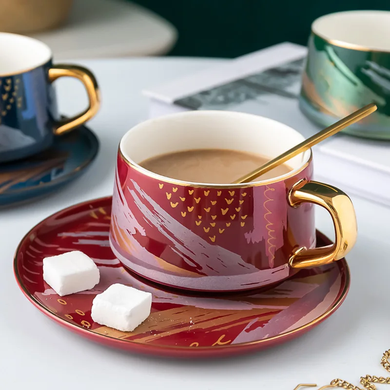 PYH Modern Light Luxury Creation Mug Coffee Cup Saucer Couple Ceramic Mug Gift Box