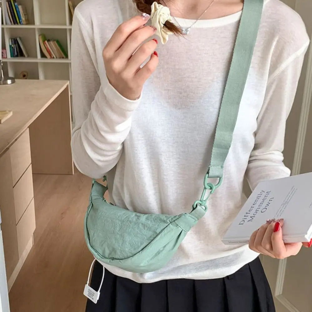 

Sweet Korean Style Nylon Crossbody Bag Lightweight Handbag Mini Dumpling Bag Solid Color Oxford Cloth Shoulder Bag Women