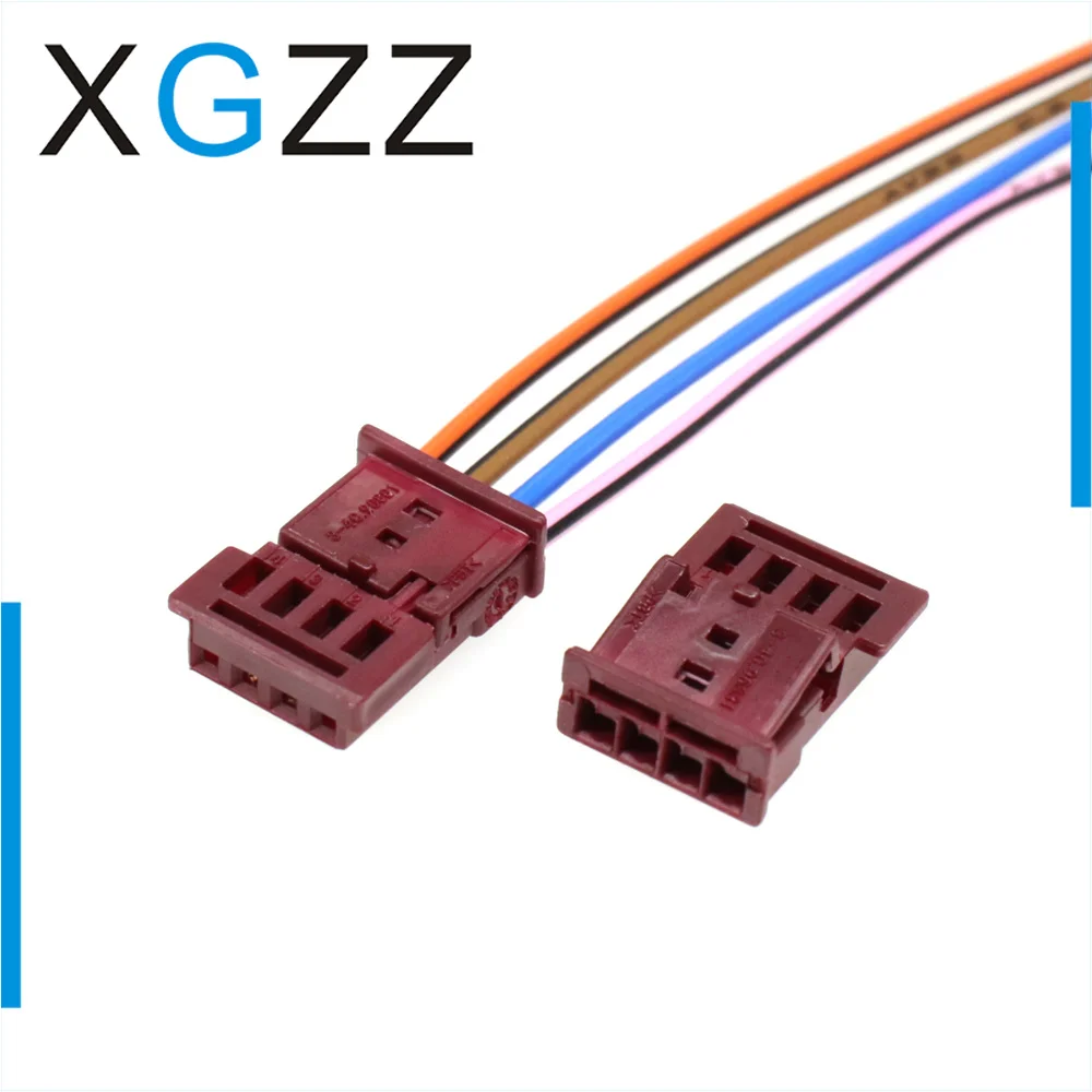968813-1/9/4/2/3/1B is suitable for driving recorders, ambient light harness plugs, 4-hole rubber shell car connectors, and harn