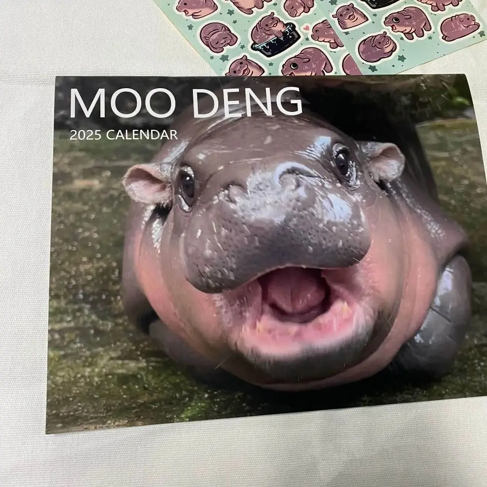 Kreatywny kalendarz Moo Deng Moo Deng Papierowy codzienny tygodniowy planer miesięczny Kalendarz 2025 Wiszący kalendarz podróżny do domowego biura