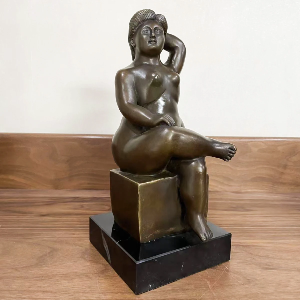 Bronze Sitting Woman Statue Fernando Botero Signed Famous Sculpture Reproduction Home Decor Collection
