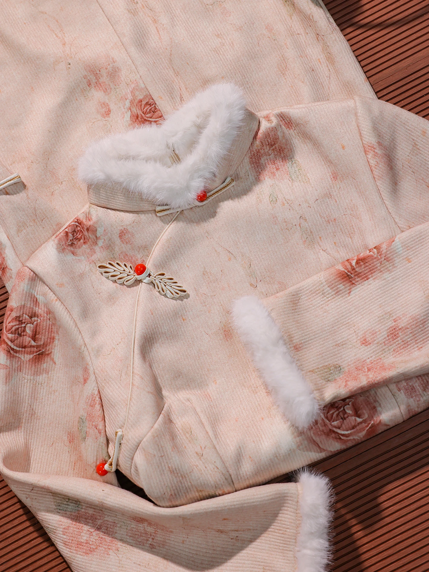 

Новинка! Модное женское длинное ципао с цветочным узором для повседневной носки, коллекция «Красивая Республика» (розовое)