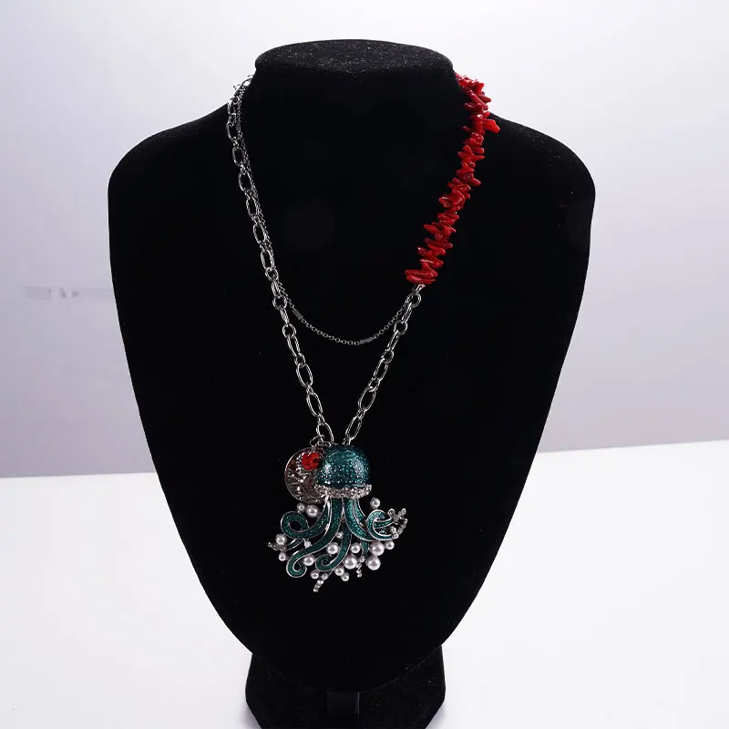 

The 2025 New Coral Necklace Features A Unique Octopus Pendant With Neck Accessories Suitable For Women To Wear