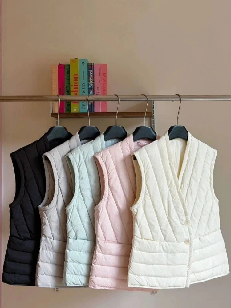 

Vest For Women V-neck Sleeveless Waistcoat Autumn Winter Clothing 2025 Ropa Mujer Thicked Warm Tanks Fashion Korean Button ​tops