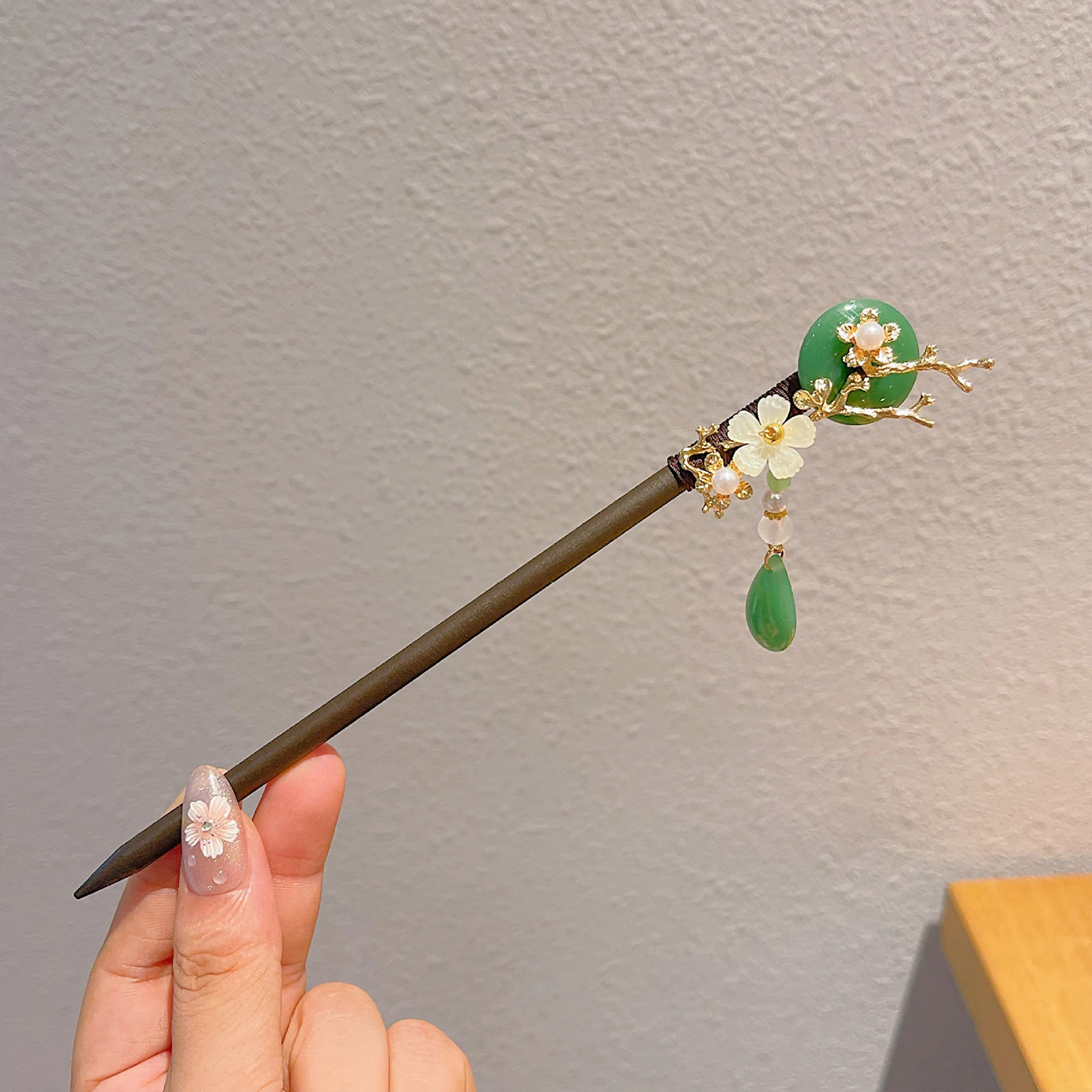 

Vintage Flower Hair Pins Hair Sticks Wooden Chinese Style Chopsticks Hairpins Headpiece Women Headwear Hair Accessories Gift